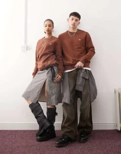 Dickies Oakport Small Logo Sweatshirt In Cappuccino Brown For Unisex -Dickies Sales Store 207972966 4